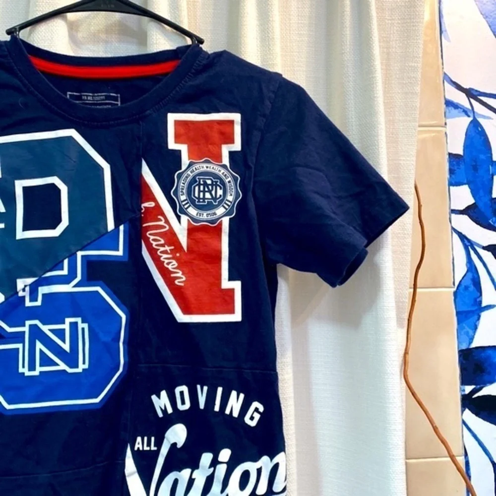 Boys Parish Nation Crew Neck Short Sleeve Graphic Tee Shirt Size (10-12)